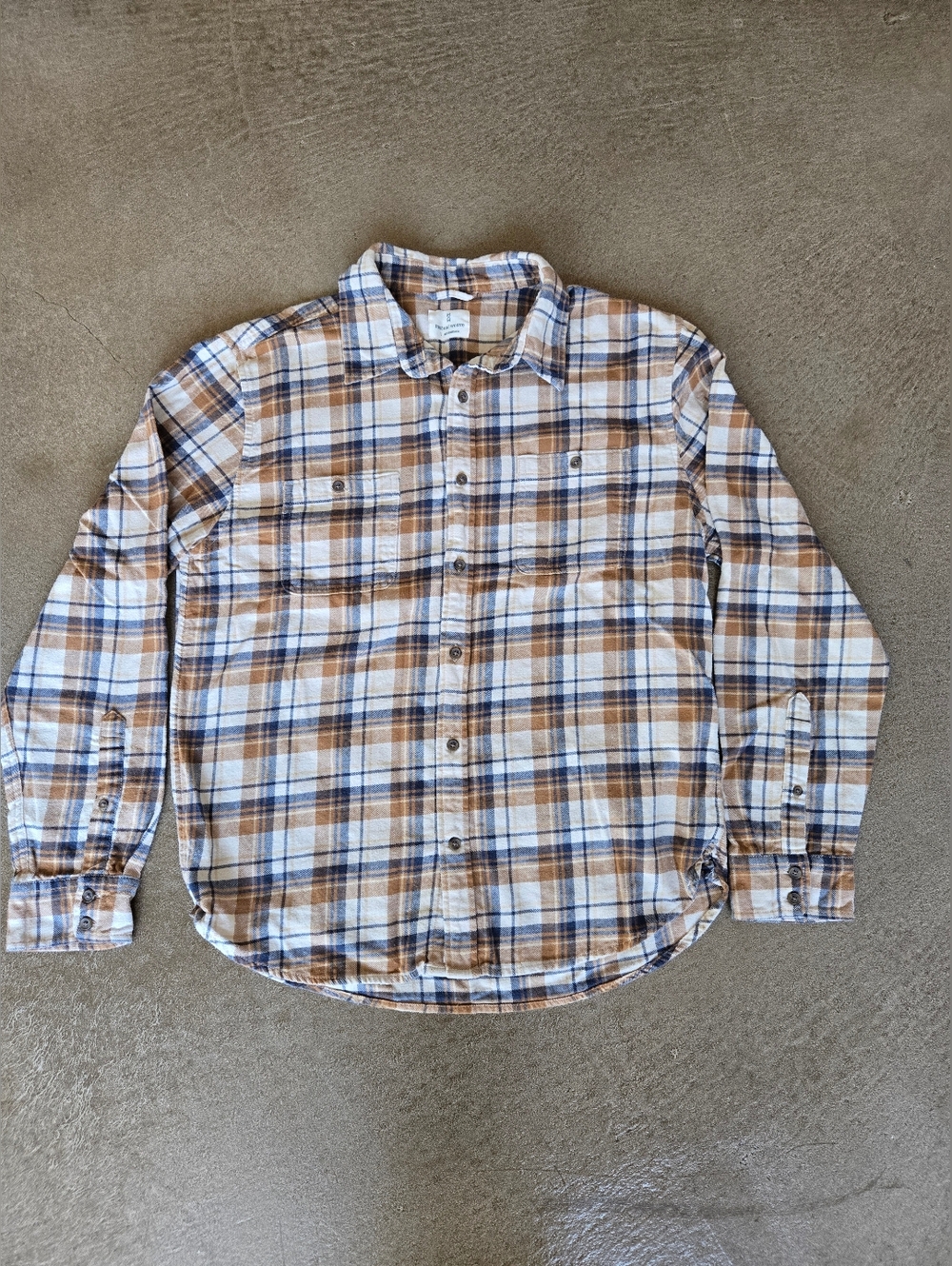Men's Plaid Long-Sleeve Button-Down Shirt in Tan & Blue